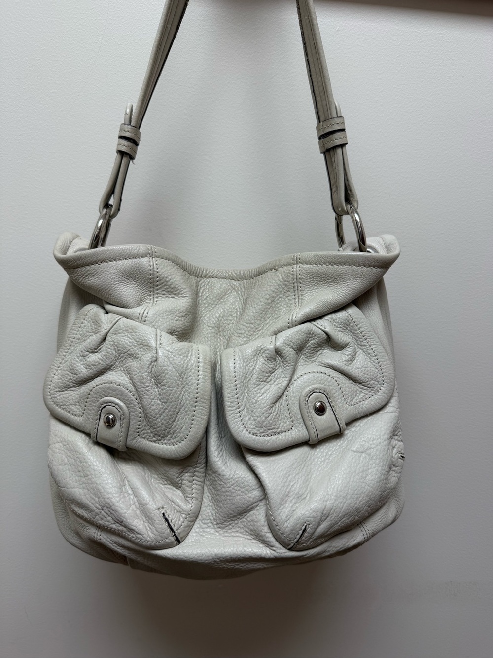 B MAKOWSKY Vintage Cream/white Soft Supple Leather Shoulder Bag Silver Hardware